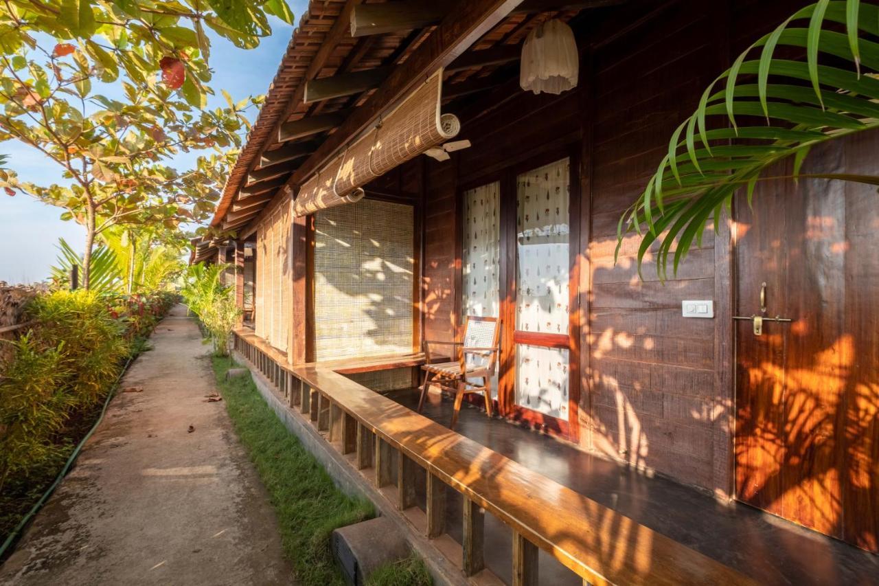 The Artist Cottages Morjim Exterior foto